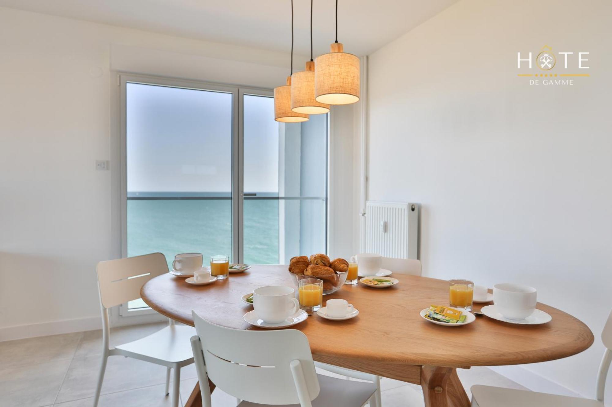 Appartement De Caractere, Superbe Vue Mer 280° La Chaume エクステリア 写真