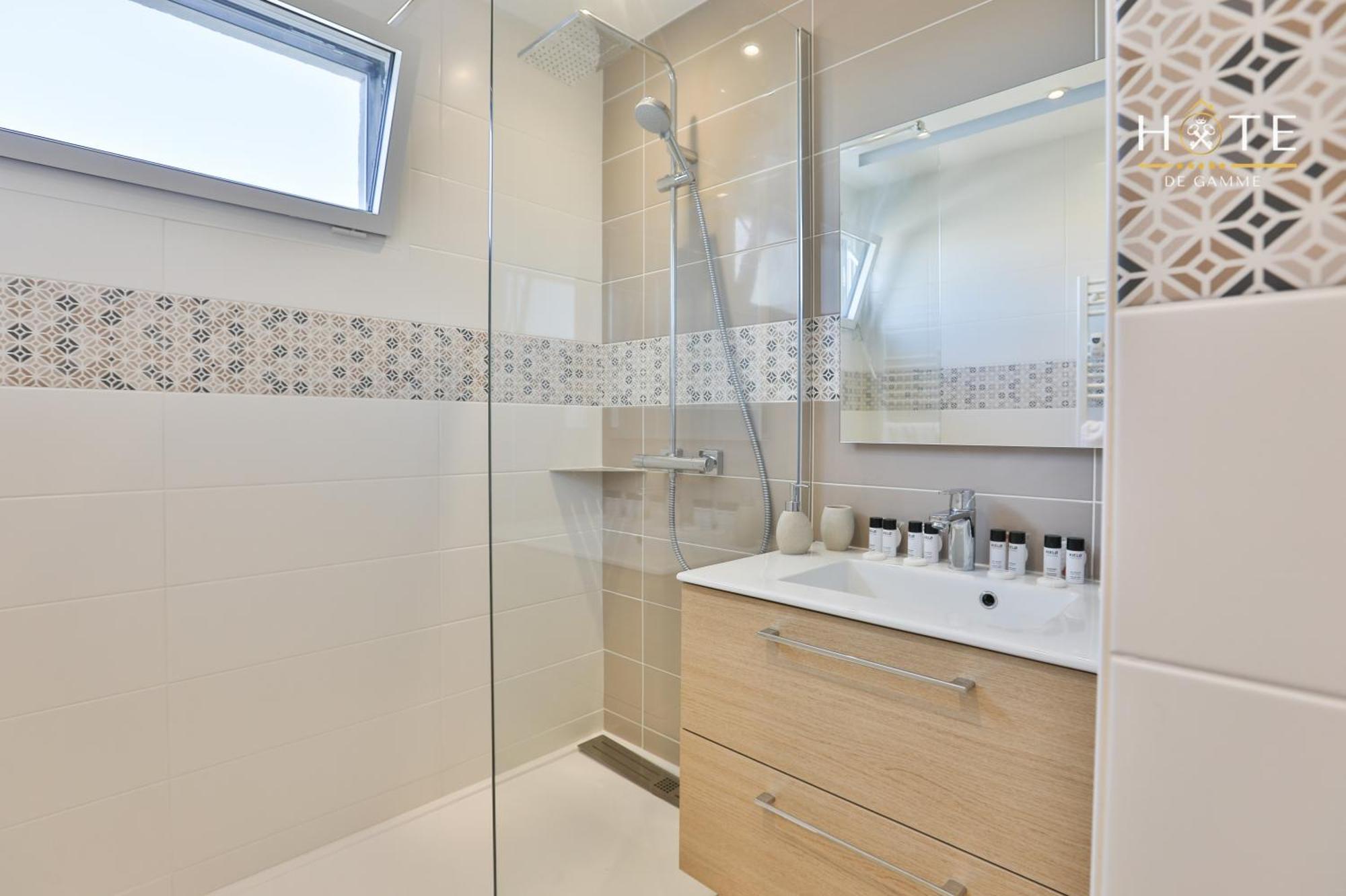 Appartement De Caractere, Superbe Vue Mer 280° La Chaume エクステリア 写真